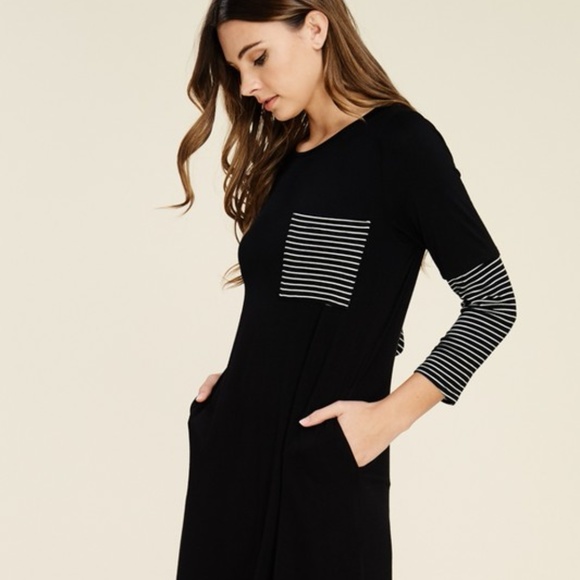 3/4 Sleeve Contrast Stripe Dress - Picture 3 of 5